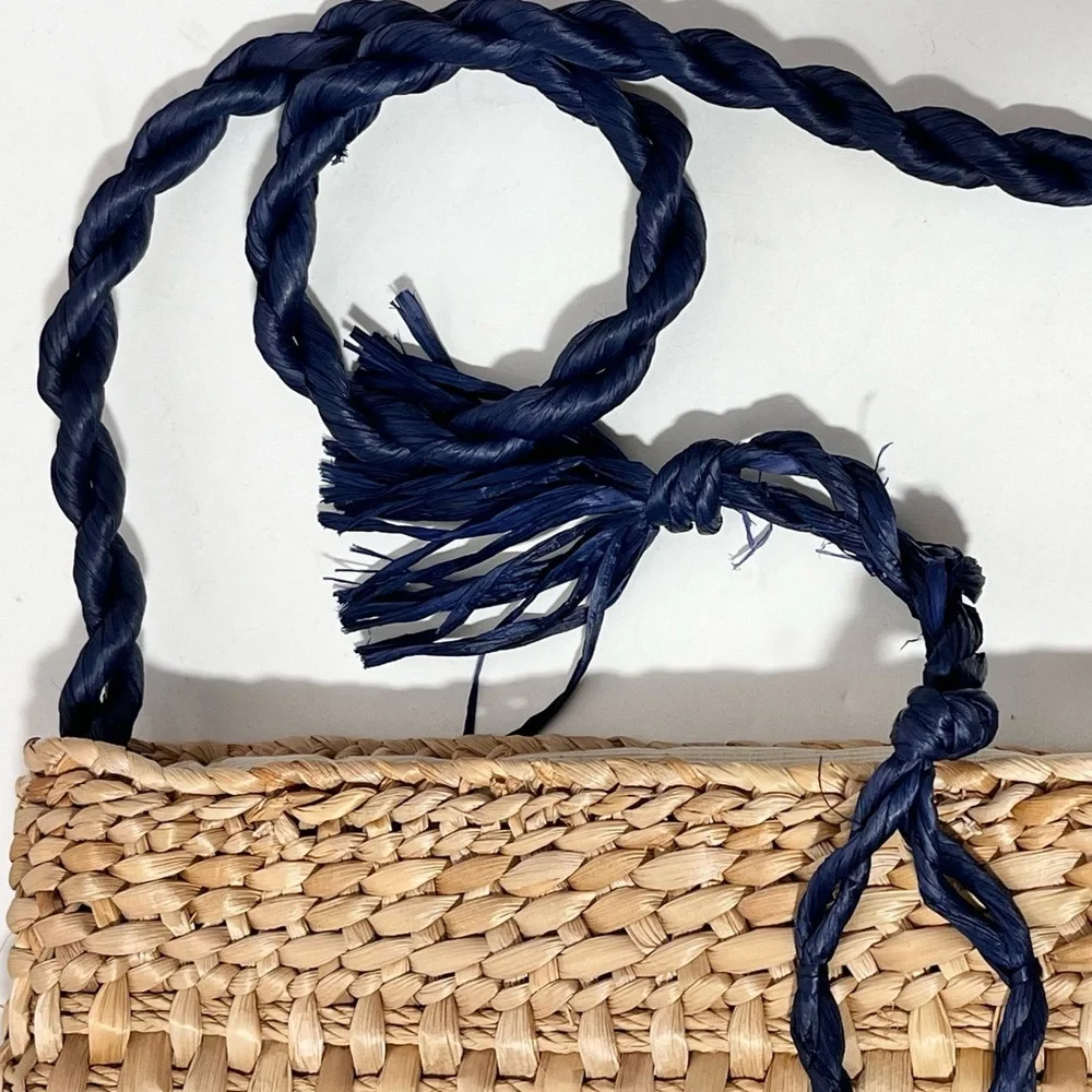 WALBORG VTG woven straw/ raffia handbag/Purse/clutchflower detail made in Italy - Picture 3 of 11
